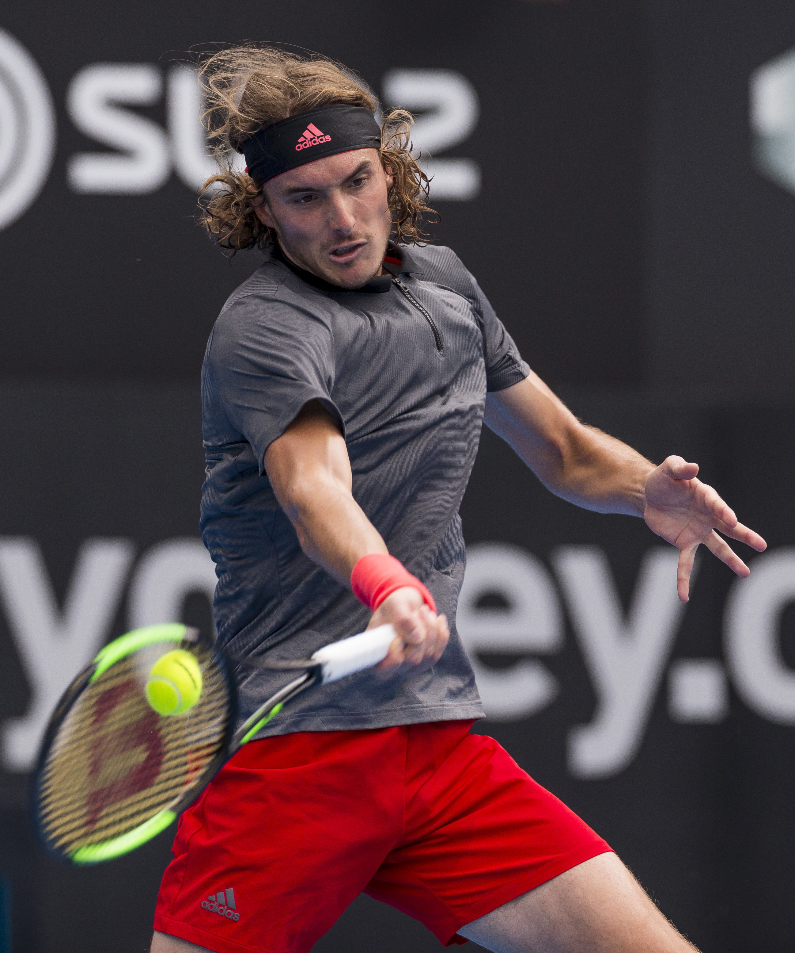 美国网球队力克法国网球队，西西帕斯高光表现