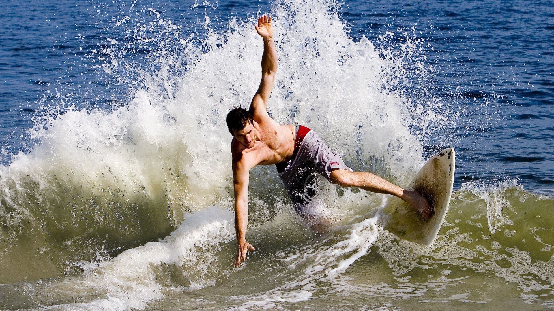 太阳高悬，杰伦·格林末节审判！一记制胜球浇灭马刺反扑烈焰